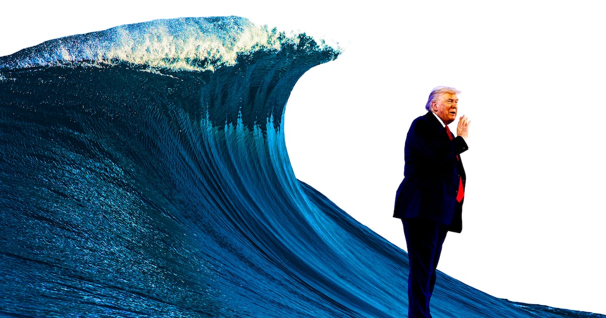 Mar-a-Lago Vote Is Tip of Blue Iceberg That Could Sink Trump