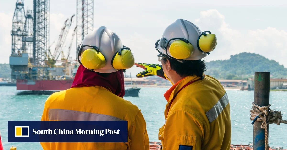 3 killed in Malaysia after lifeboat falls into sea from Petronas floating vessel