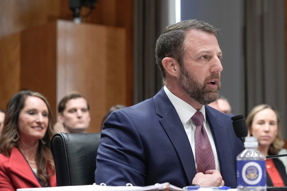 Senate confirms Markwayne Mullin to lead Homeland Security as TSA standoff deepens
