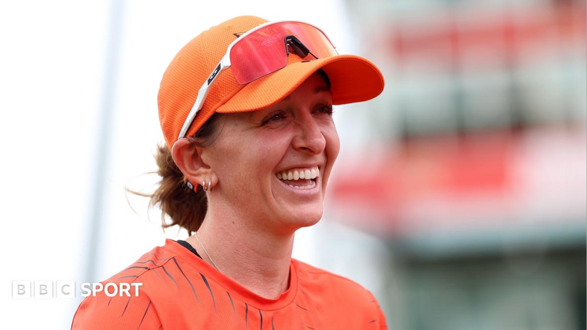 Ex-England bowler Cross to retire at end of summer