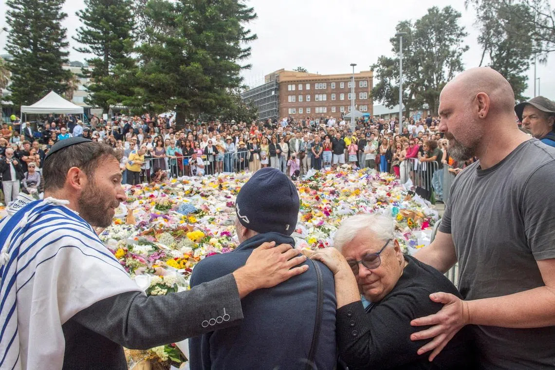 Initial Australian inquiry into Bondi Beach shooting calls for counter-terrorism reforms