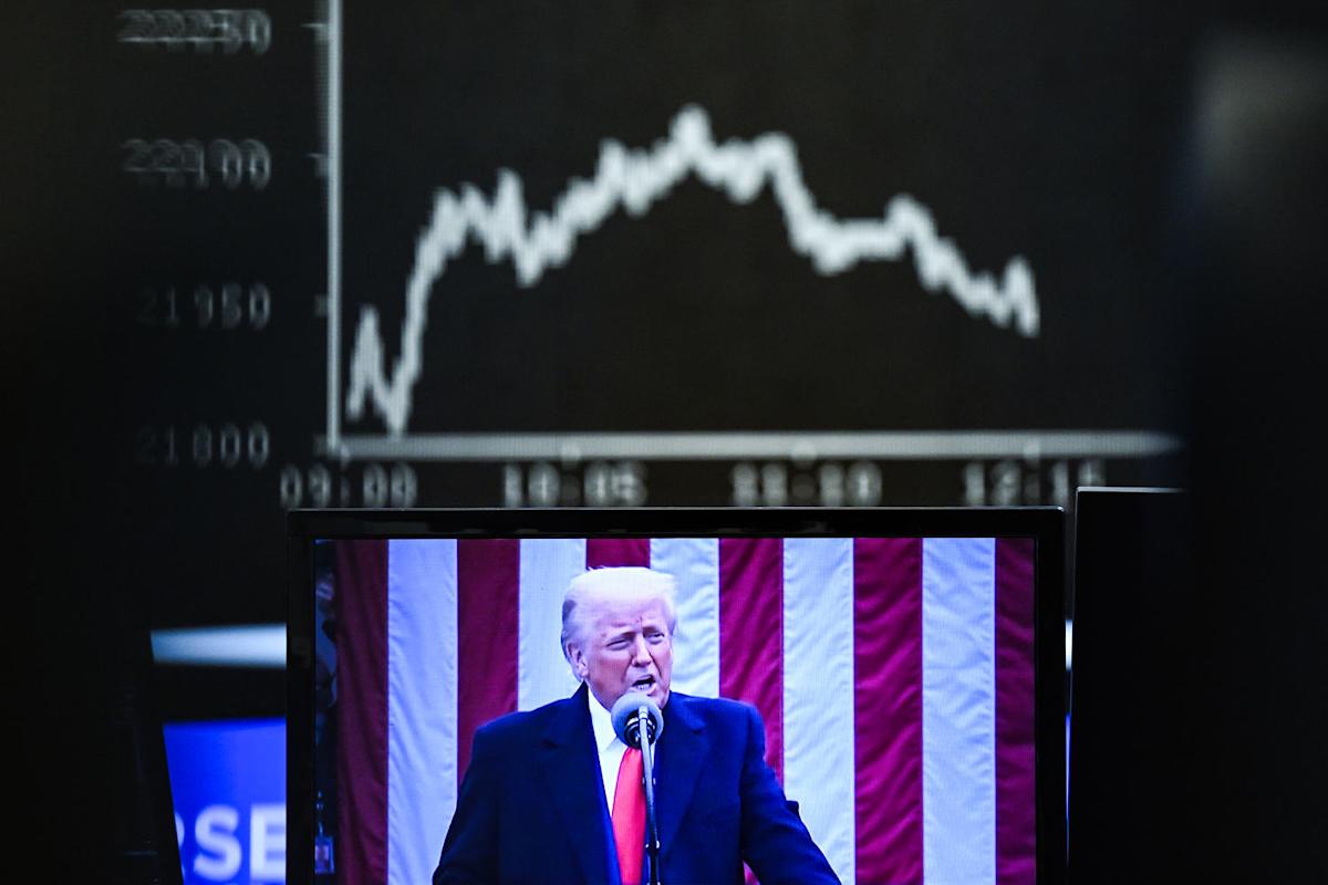 U.S. stocks plunge after Trump's tariff shock to global trade