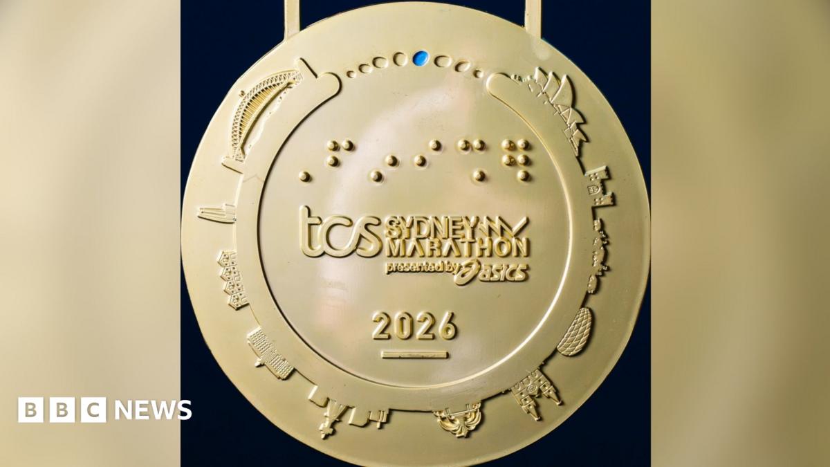 Sydney Marathon medal mistakenly depicts Munich stadium