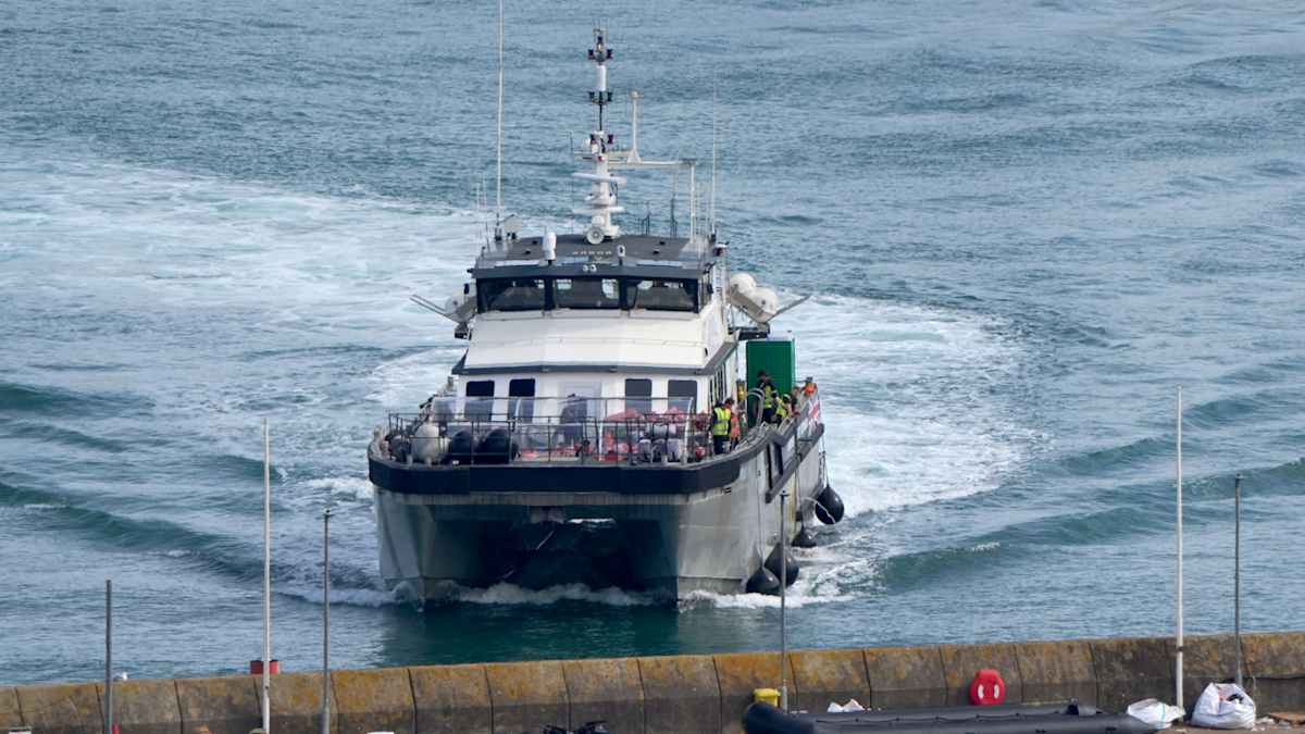 French coastguard rescues more than 100 migrants crossing Channel