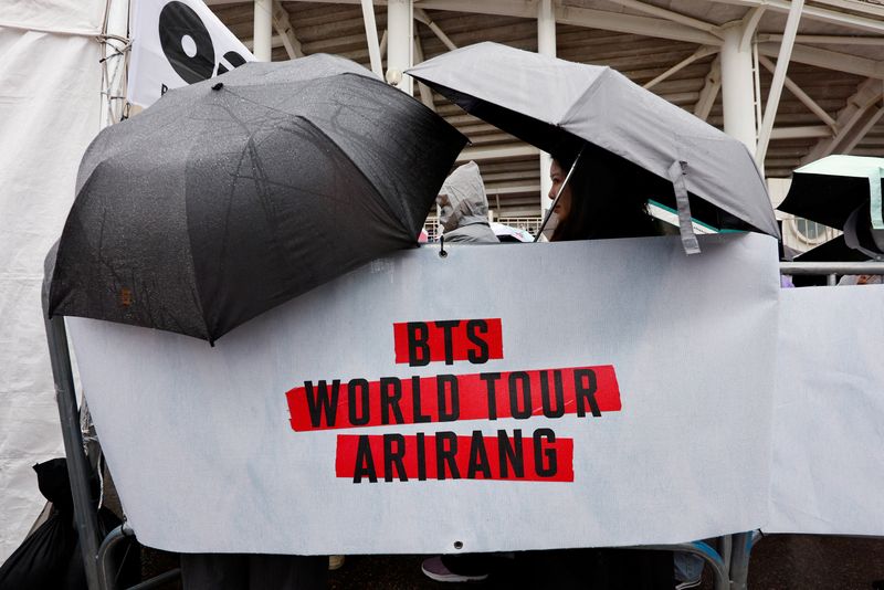 Big screens, bigger fandom: BTS brings ‘ARIRANG’ tour to AMC theaters