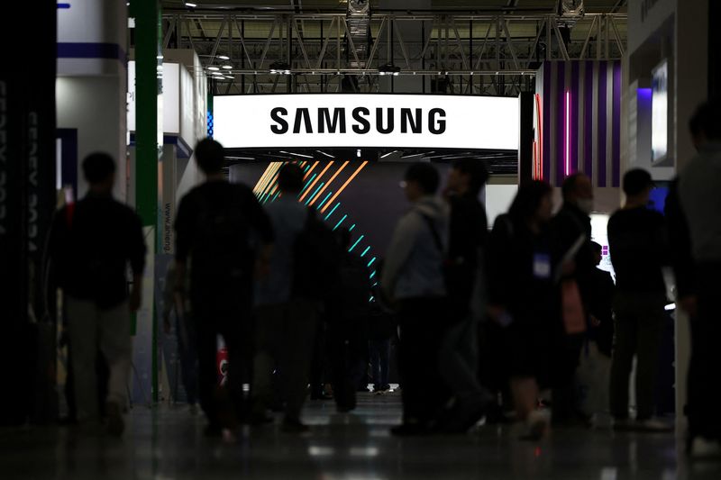 Samsung Elec likely to report stupendous surge in quarterly profit to record level
