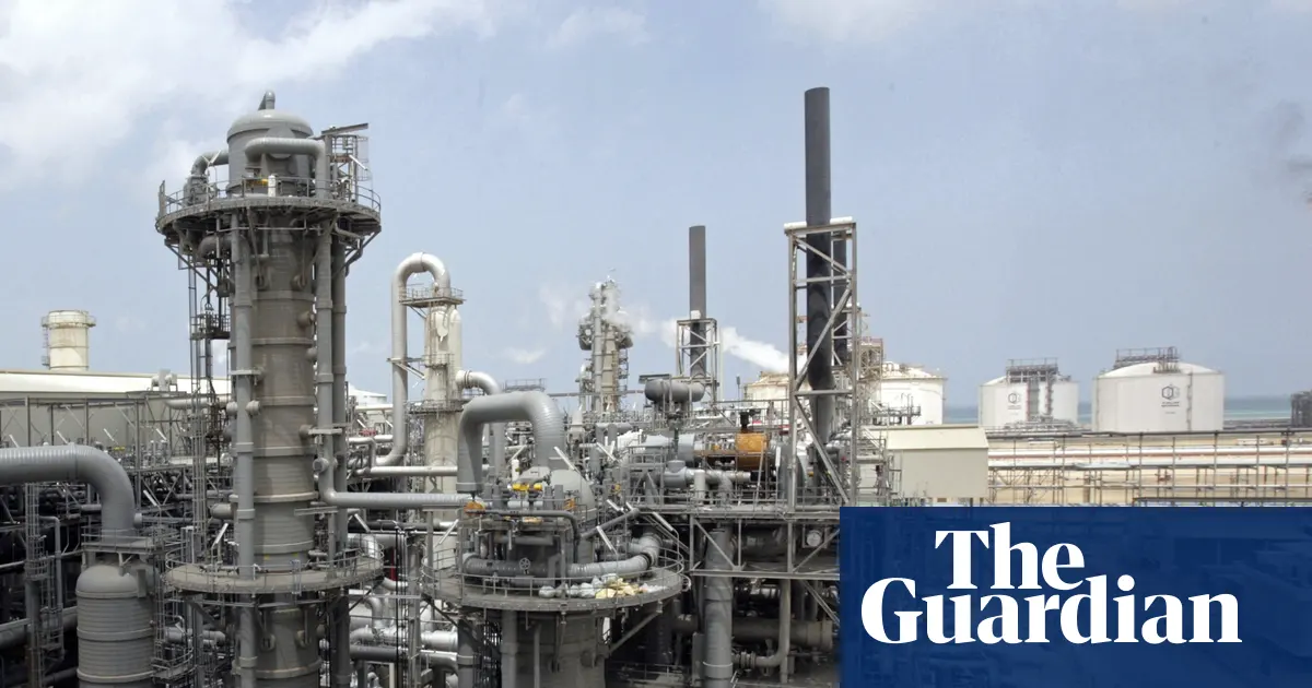 Oil prices rise as Iran war threatens shipping through strait of Hormuz