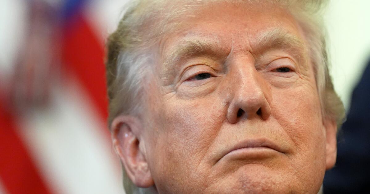 Trump says U.S. military strike killed leader of Tren de Aragua gang