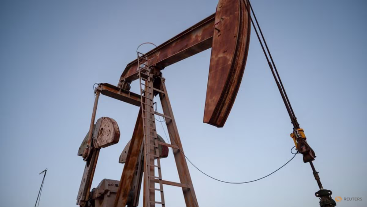 Oil extends losses as Trump calls off planned strikes on Iran