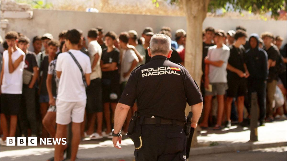 Thousands of migrants still in Ceuta after border crisis, local leader says