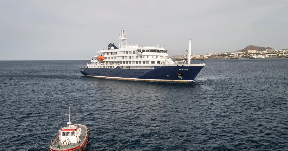 5 U.S. states monitoring passengers who departed cruise ship stricken by hantavirus