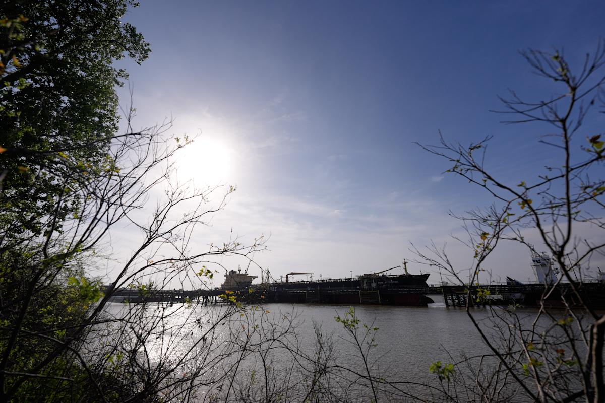 Stock market today: Dow, S&P 500, Nasdaq surge, oil plunges after US-Iran ceasefire sparks relief rally