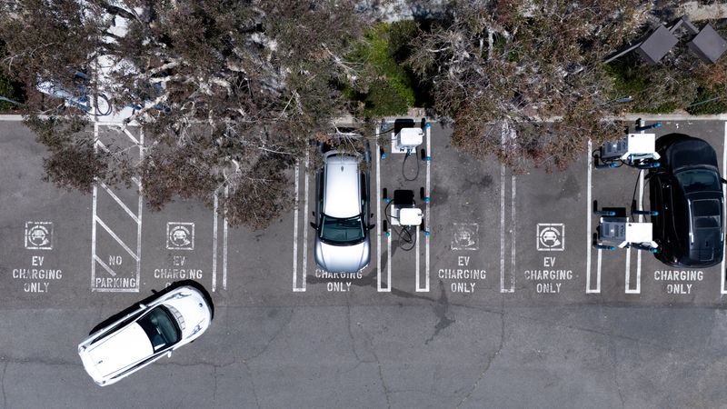 US House lawmakers propose $130 annual EV fee to pay for road repairs