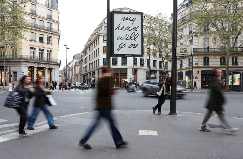 Celine Dion announces comeback with 10 concerts in Paris this fall