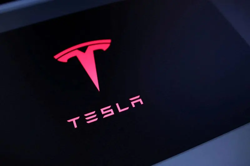 Tesla's $25 Billion Spending Plan Tests Investor Faith in Unproven AI Bets
