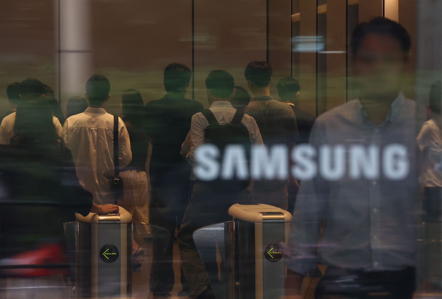 Samsung Electronics strike looms after wage talks collapse