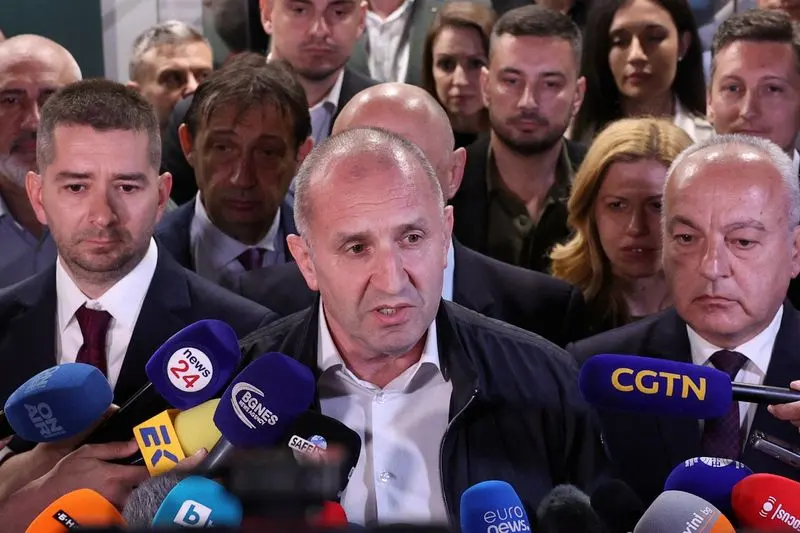 Bulgaria's Kremlin-Friendly Ex-President Set for Landslide Election Win