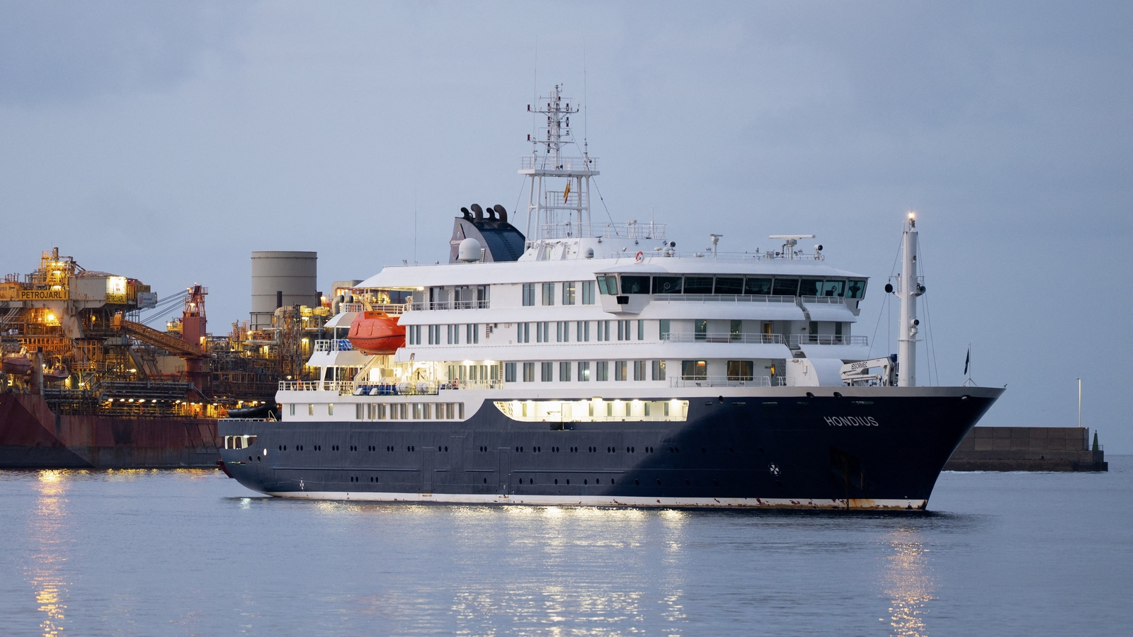 Hantavirus on ship is Andes variant