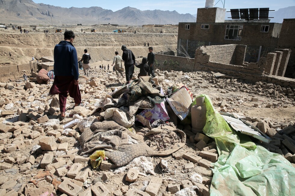 Pakistan says it hit militant hideouts in Afghanistan's Kandahar as fighting shows no letup