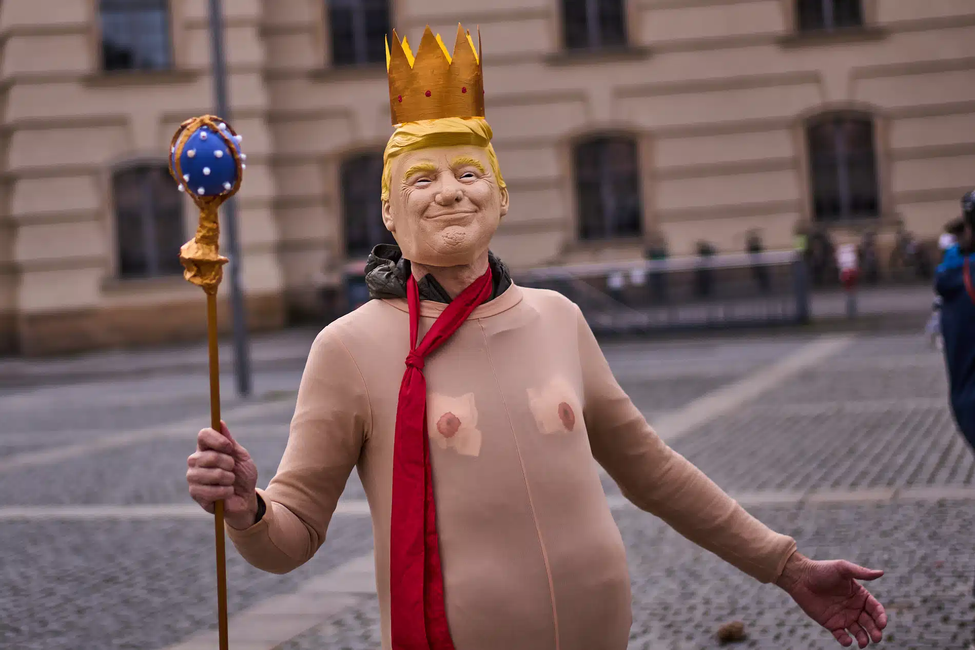 Stora demonstrationer mot Trump: 'No kings' (https://www.aftonbladet.se/nyheter/a/5ppyp6/miljontals-demonstrerar-mot-trump-no-kings)