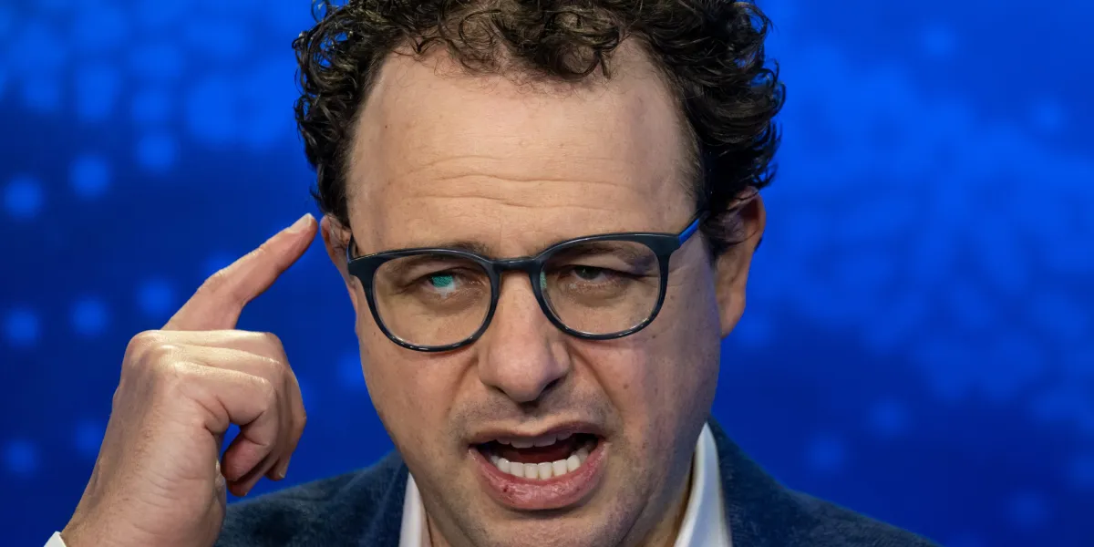 Trump orders U.S. government to stop using Anthropic but gives Pentagon 6 months to phase it out | Fortune