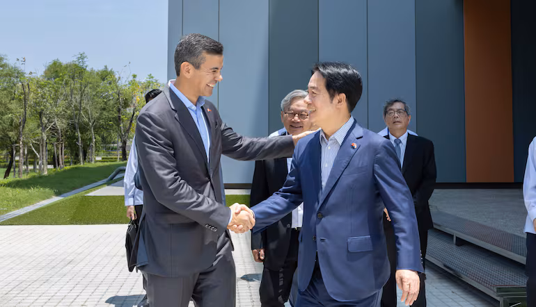 El Gobierno chino acusa a los dirigentes paraguayos de actuar como “peones” de Taiwán