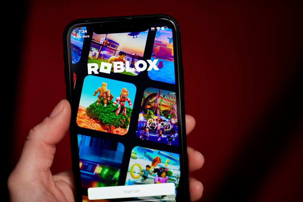 Roblox Shares Tumble After Safety Features Slow User Growth
