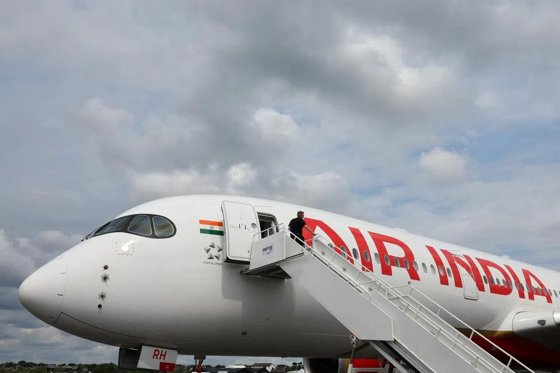 Air India CEO search narrows to Singapore Airlines exec Kannan and insider Aggarwal, sources say