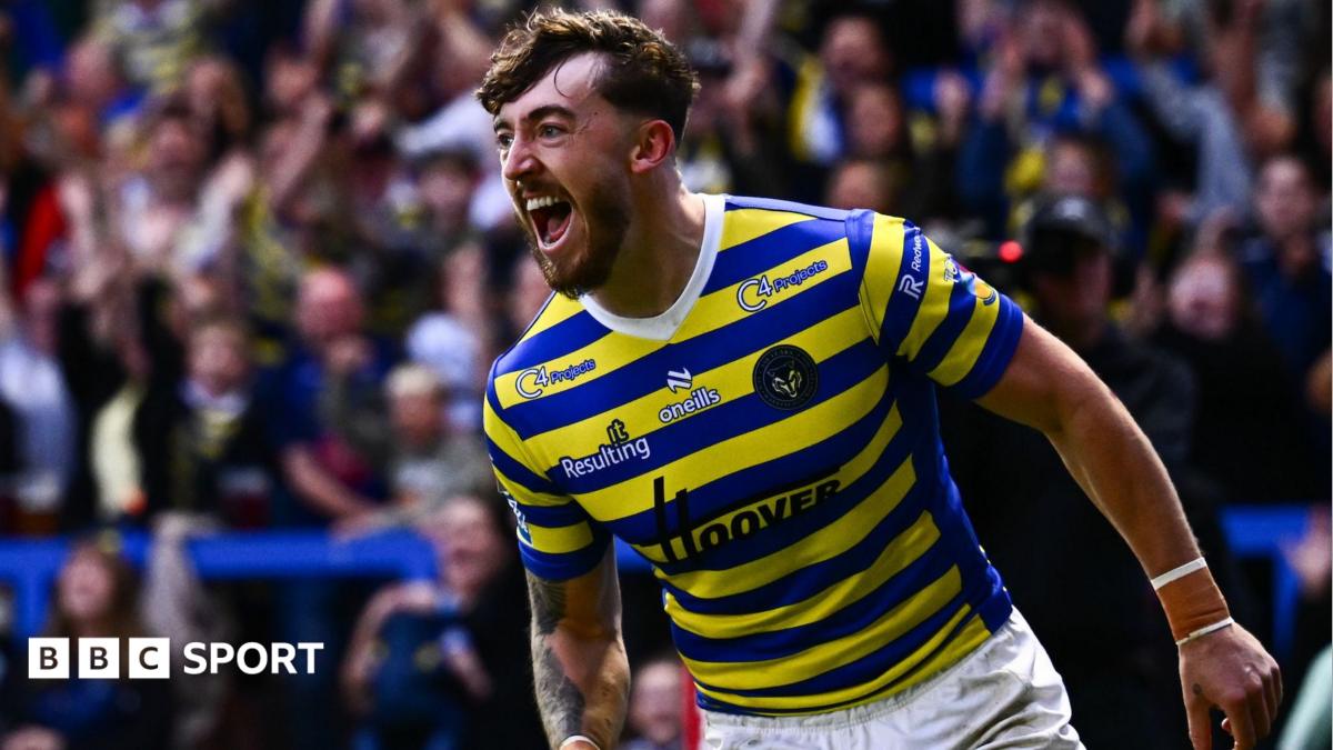 Ashton hat-trick helps Warrington end Hull KR reign