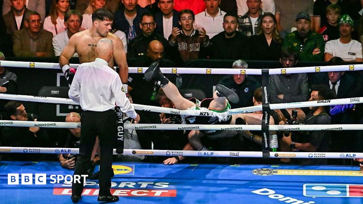 Allen's 'two illegal blows' sent Carty through 'loose ropes'
