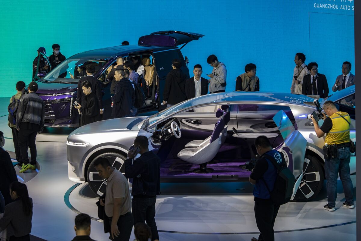 China’s EV Boom Masks Economic Pain for Major Auto Hubs Like Guangzhou