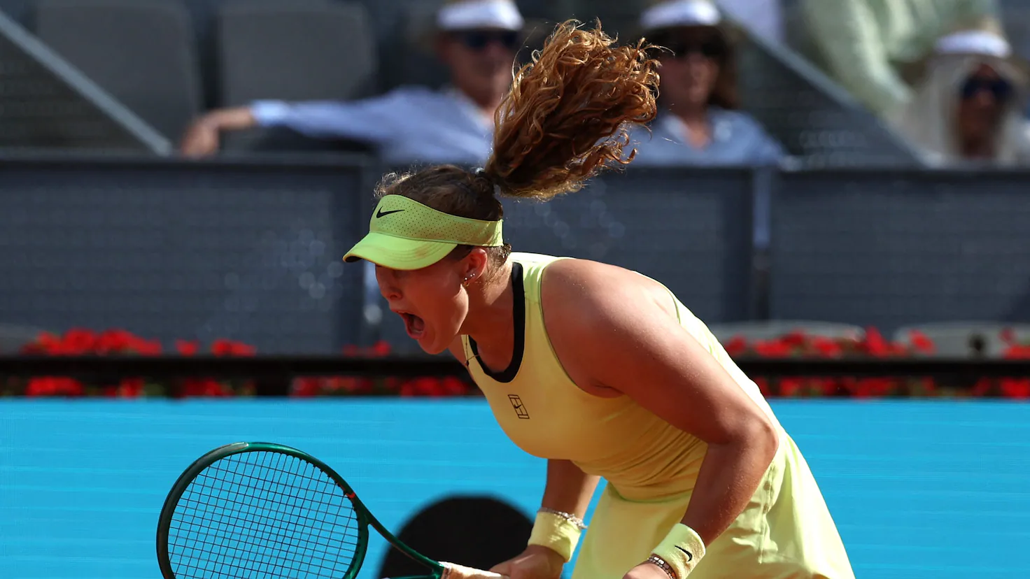 Andreeva se regala su primera final en la Caja Mágica