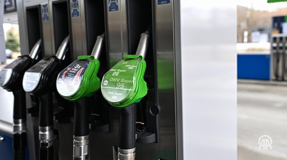 Belgium's Fuel Price Regulation System Faces Pressure from Rising Global Energy Costs