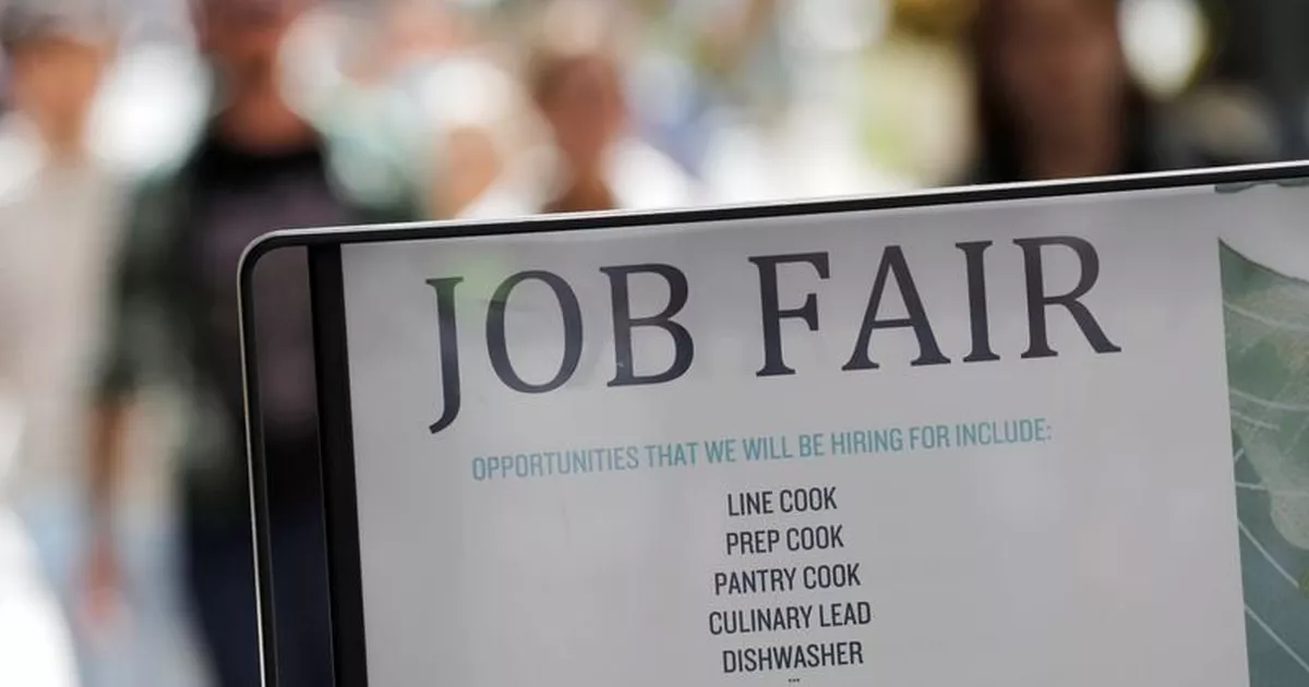 US labor market remains stable; trade deficit widens in February