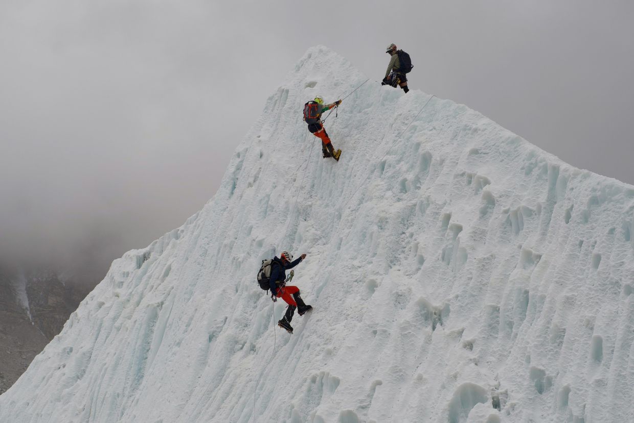 Third Everest death takes Nepal's May toll of Himalayan climbers to five