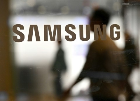 Samsung shareholders vow legal action over tentative union deal