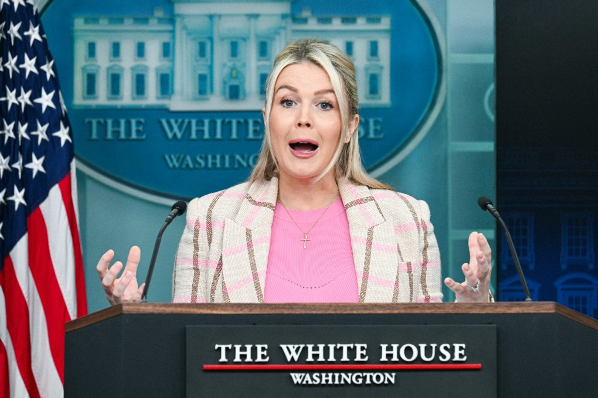 US Says Wouldn’t Be ‘Happy’ if Russia Giving Iran Intel