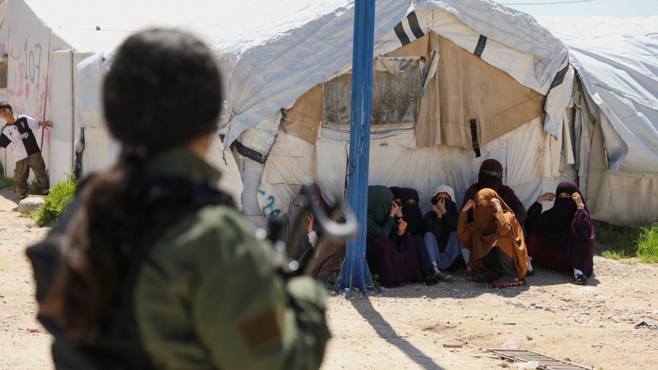 Australia says Islamic State-linked citizens in Syria camp plan to return home