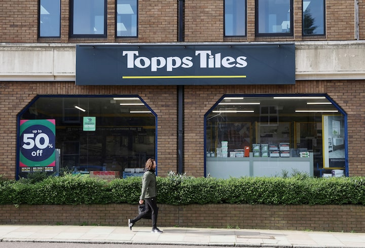 Topps Tiles to shut 23 stores in UK overhaul
