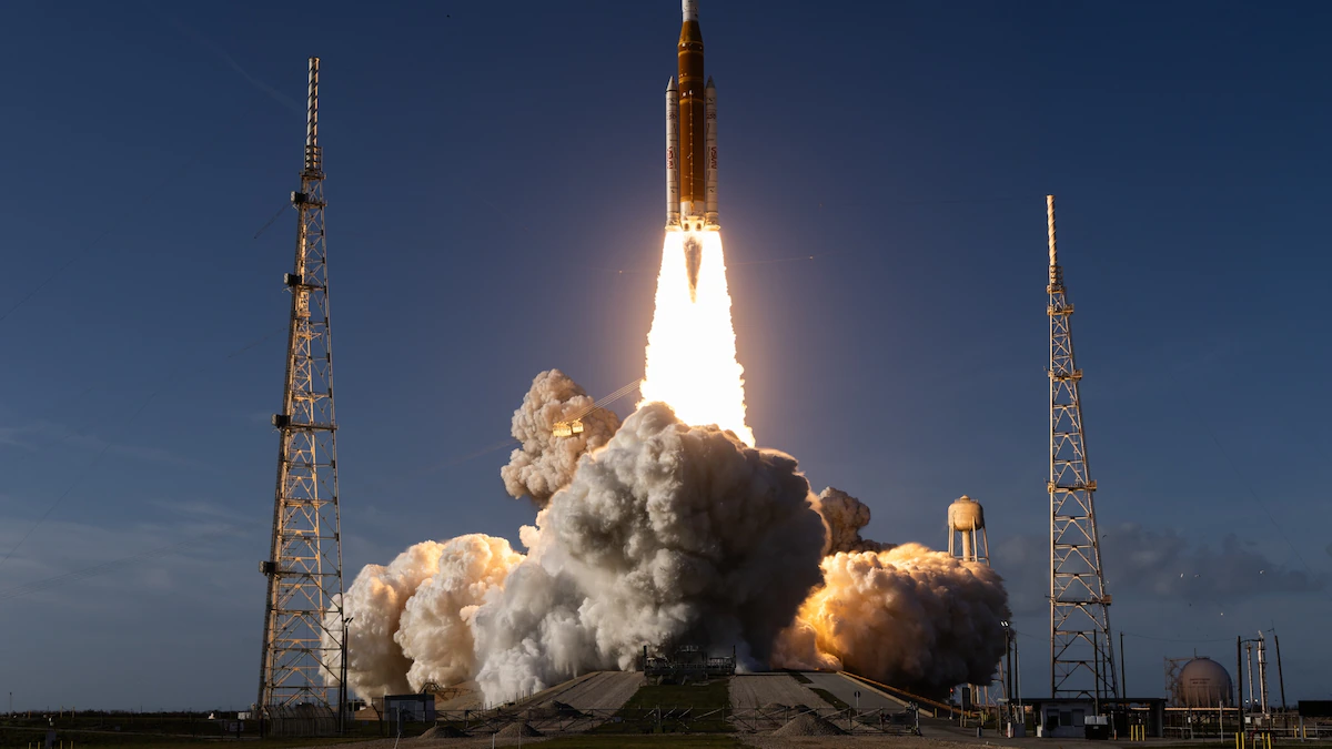 See National Geographic’s photos of the historic Artemis II launch