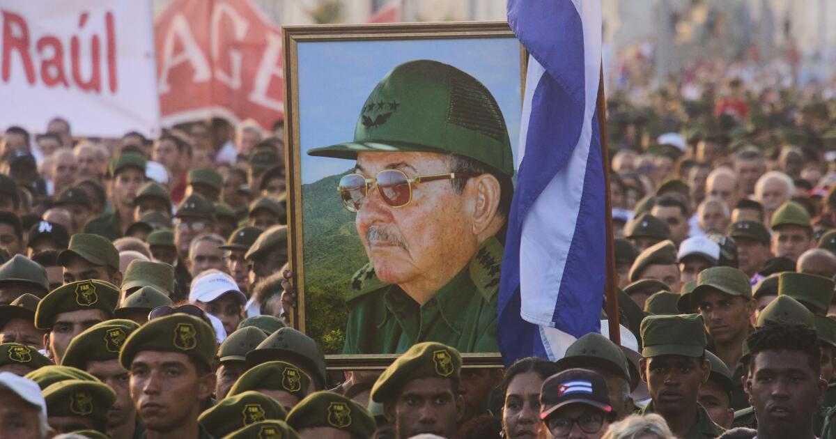 Miles de cubanos muestran su apoyo a Raúl Castro luego de acusaciones de EEUU
