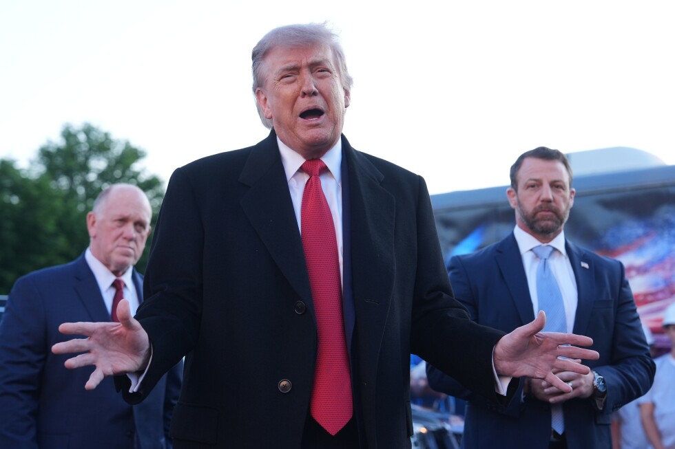 Trump says new sculpture garden honoring 250 prominent Americans will rise along the Potomac River