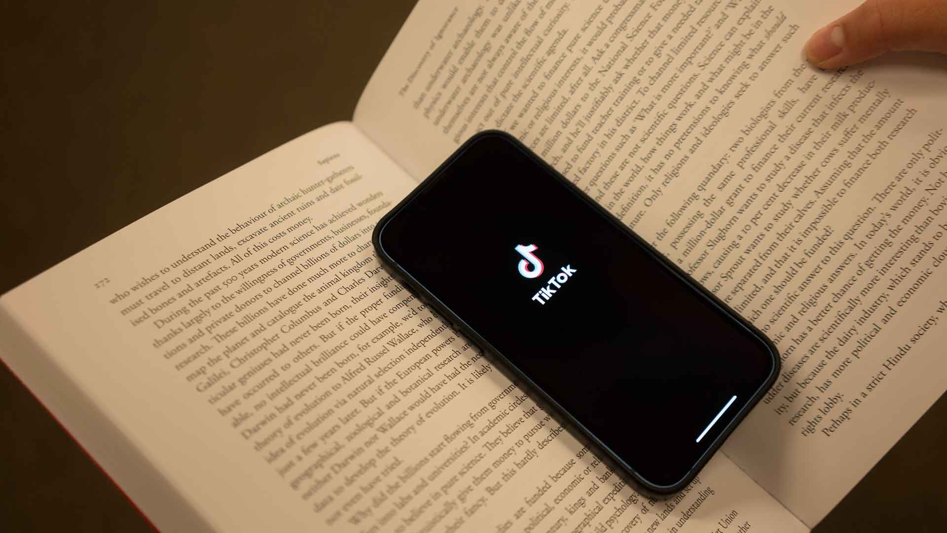 TikTok releases first monthly BookTok bestseller list