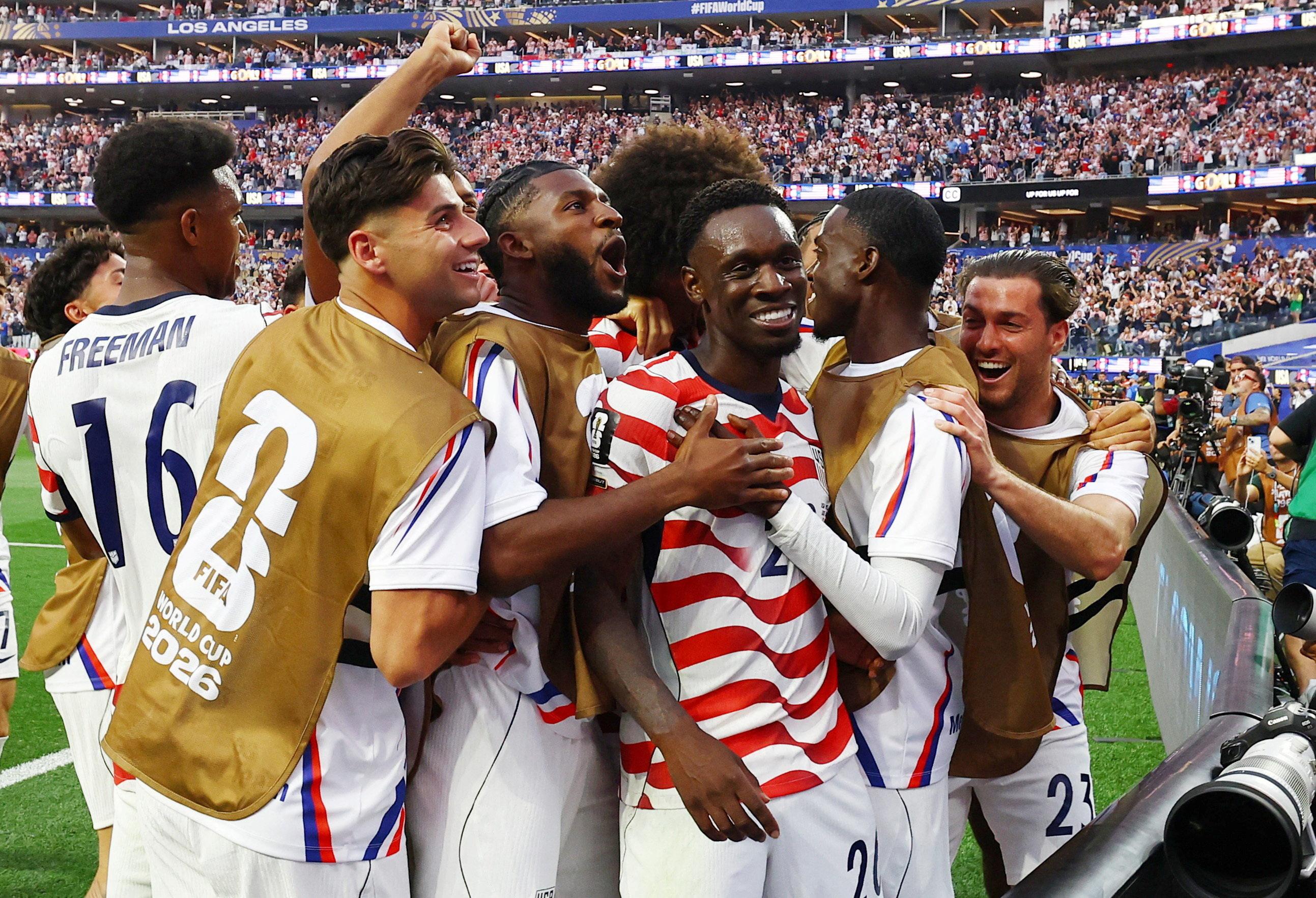 US thrash Paraguay 4-1 for dream World Cup start