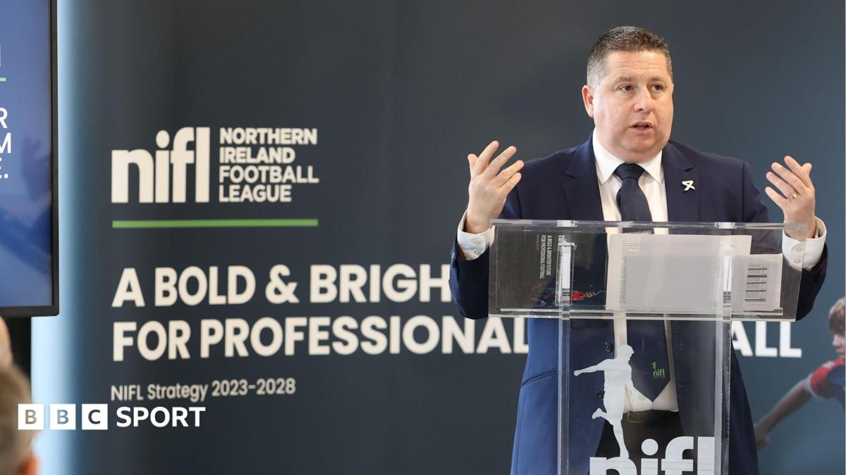 Irish League season will start on time after EGM votes