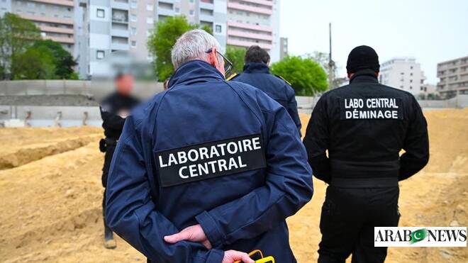 Experts carry out controlled blast of WWII bomb near Paris