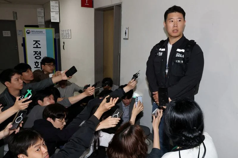 Samsung Electronics proposes unconditional talks with union; strike plan holds