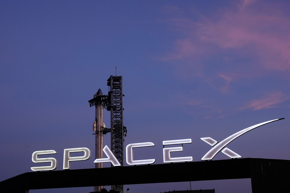 Elon Musk's SpaceX is about to make its debut on Wall Street