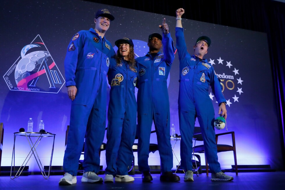 Artemis II's moon-traveling astronauts return home to cheers after a record-breaking trip