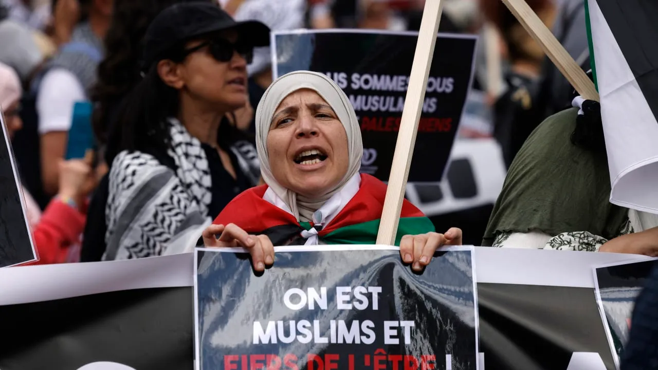 France cancels planned Muslim gathering in Paris, citing security risks